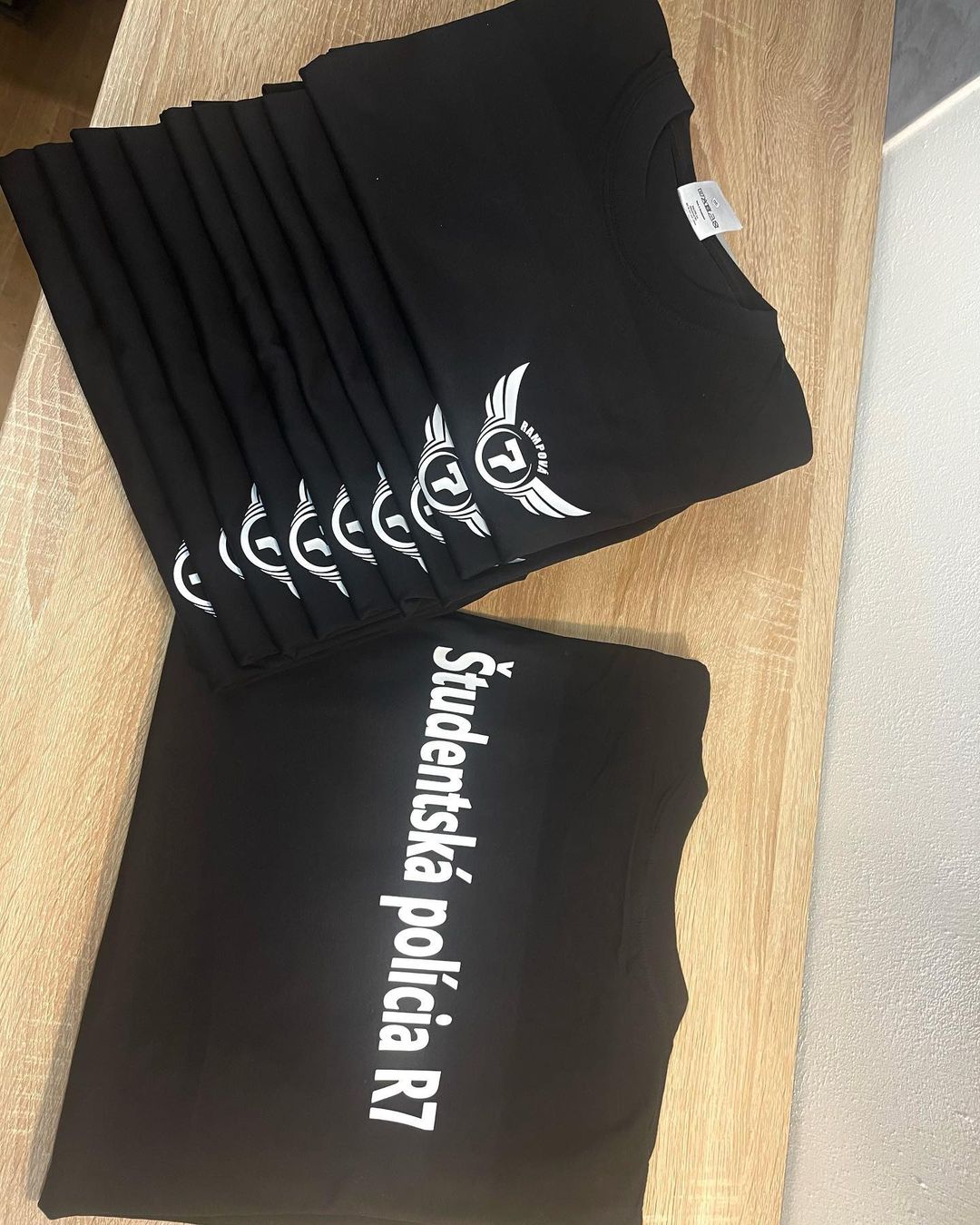 potlac cierneho tricka potlac cierneho tricka